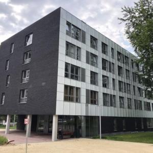 woningen en kinderdagverblijf te Laken-thumbnail