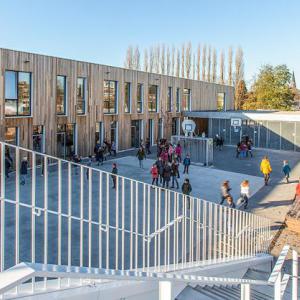 School Campus Oude God te Mortsel speelplaats-thumbnail