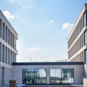 Nipro Campus Mechelen verbinding gebouwen-thumbnail