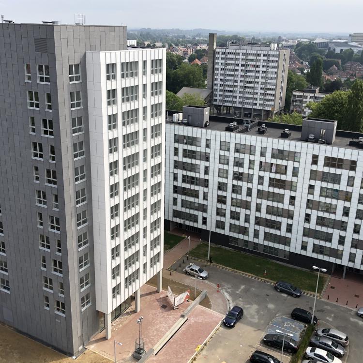 Bouw woningen en kinderdagverblijf te Laken